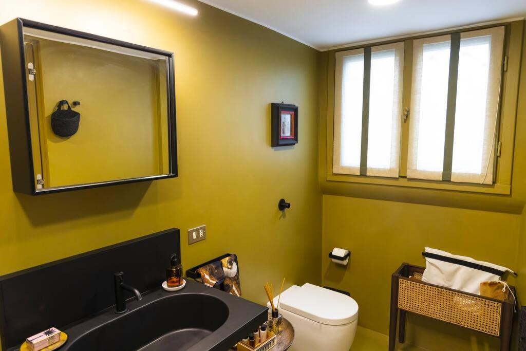 Luxury Bohemian Suite With Private Garden In Milan Bagian luar foto