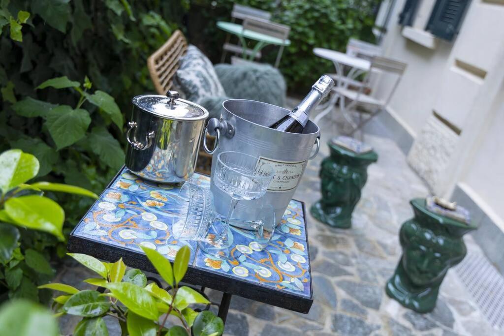 Luxury Bohemian Suite With Private Garden In Milan Bagian luar foto
