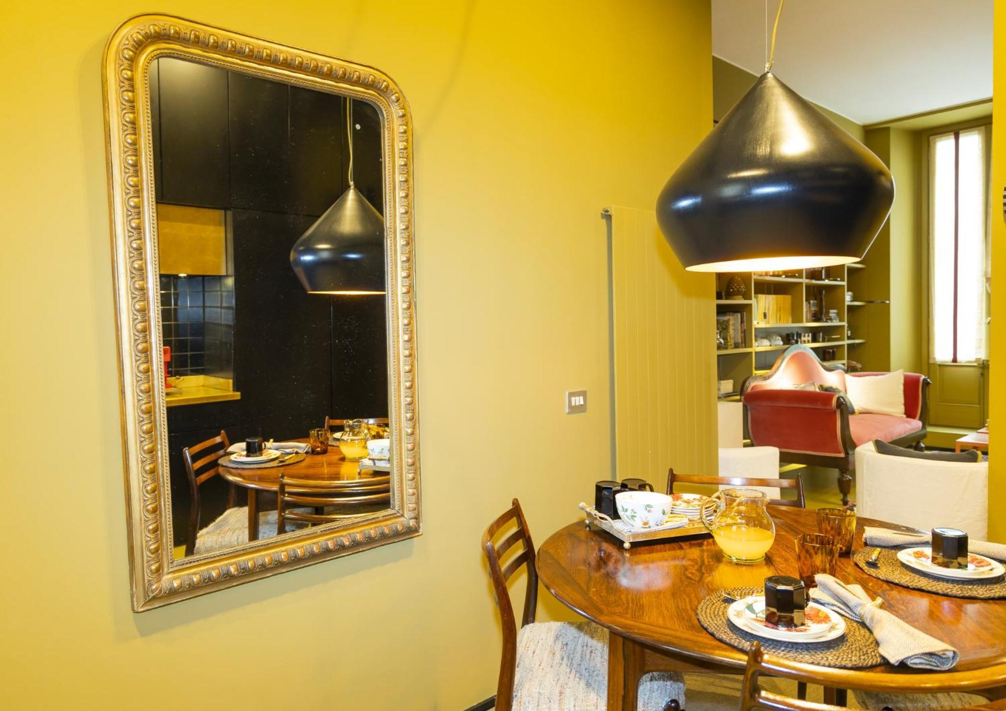 Luxury Bohemian Suite With Private Garden In Milan Bagian luar foto